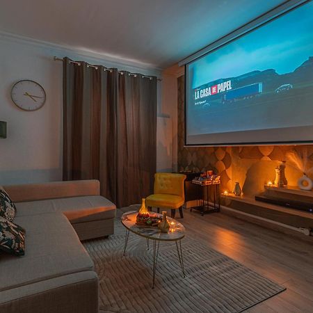 Ferienwohnung Luxury Cinephile - Netflix - 2 Balcons - Garage Prive - Minibar Grenoble Exterior foto