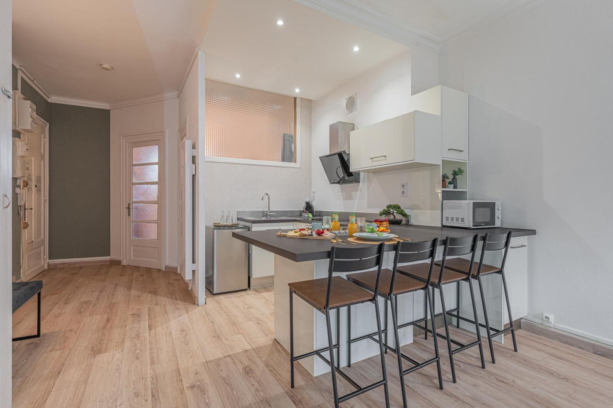 Ferienwohnung Luxury Cinephile - Netflix - 2 Balcons - Garage Prive - Minibar Grenoble Exterior foto