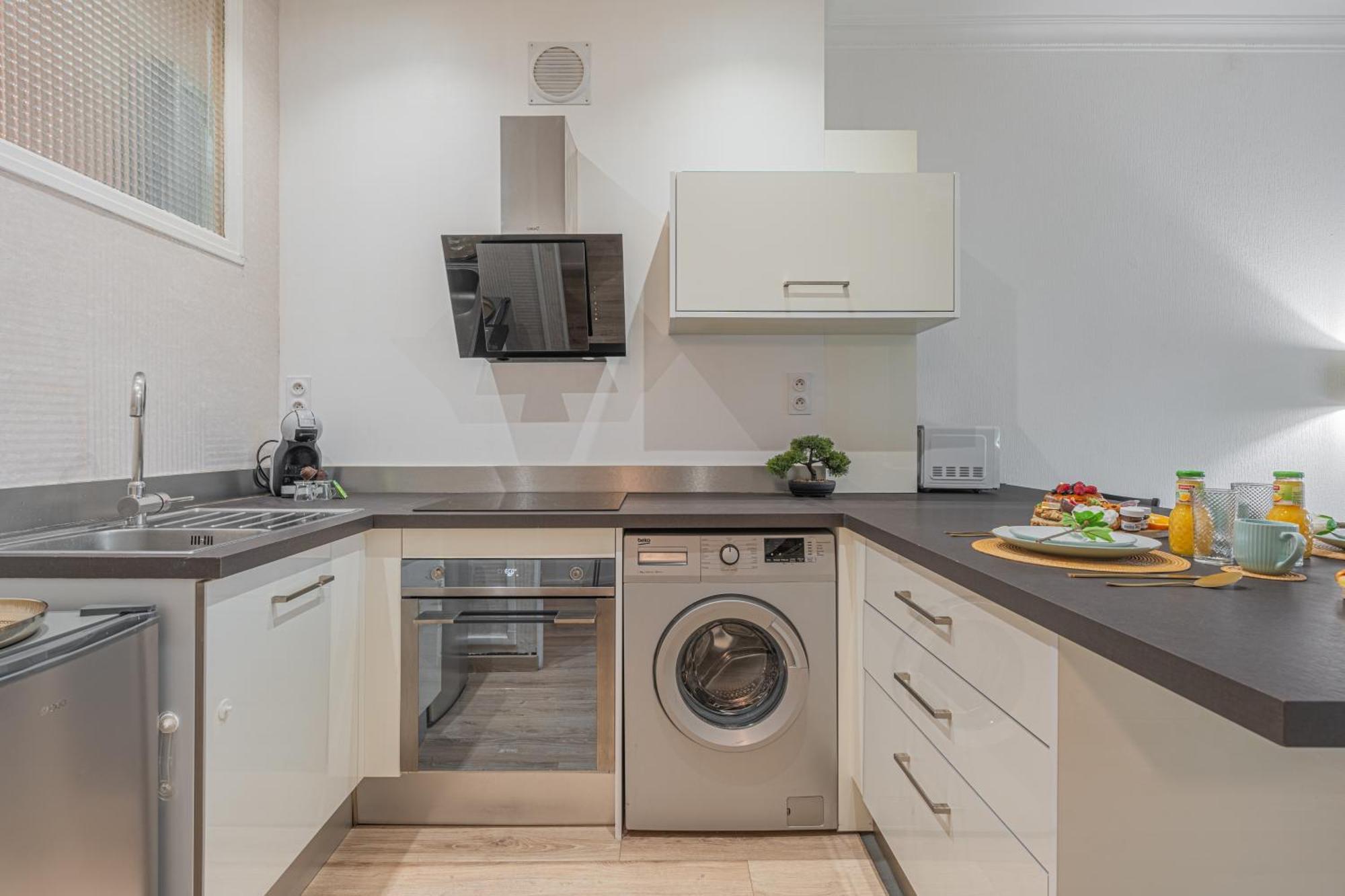 Ferienwohnung Luxury Cinephile - Netflix - 2 Balcons - Garage Prive - Minibar Grenoble Exterior foto